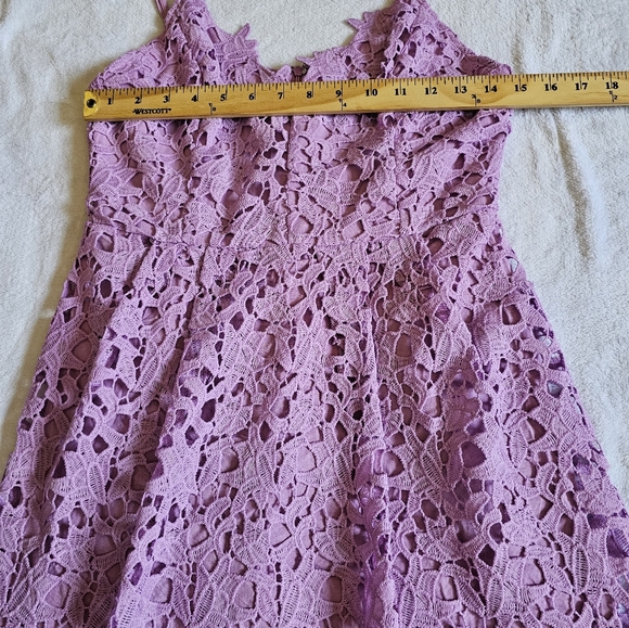ASTR The Label Lilac Lace Crochet Midi Dress A-Line Sleeveless V-Neck Size Large - Picture 7 of 13